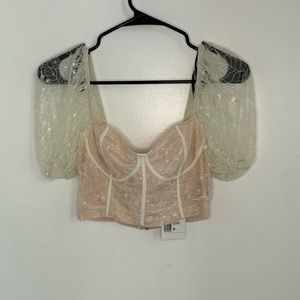 Forever 21 corset top with puff sleeves white lacy top